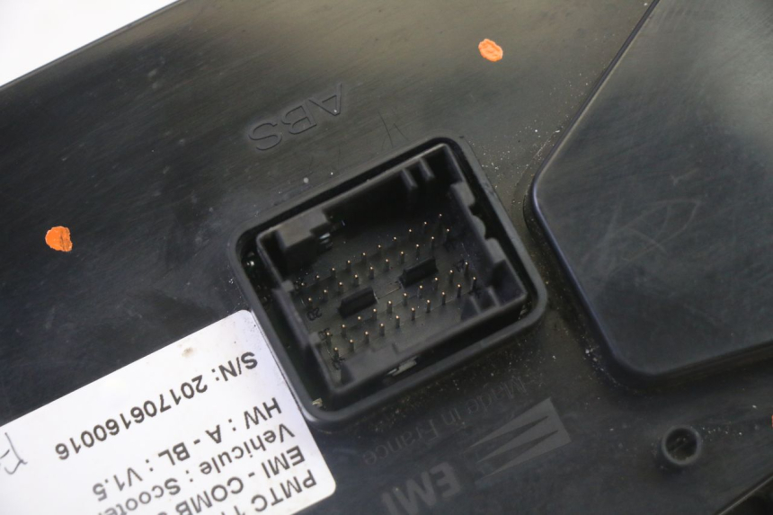 photo de VELOCIMETRO PEUGEOT SATELIS 125 (2013 - 2018) - Otra vista del artículo