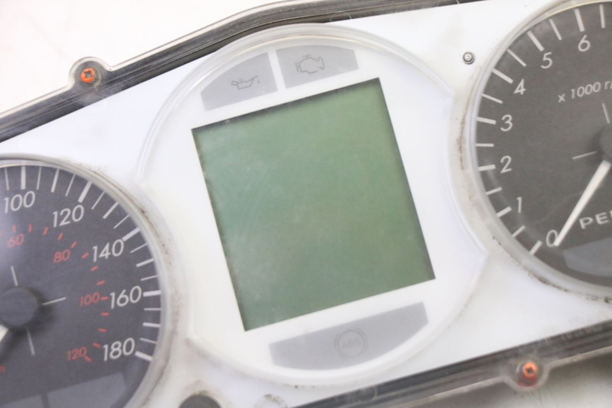 photo de VELOCIMETRO PEUGEOT SATELIS 125 (2013 - 2018) - Otra perspectiva