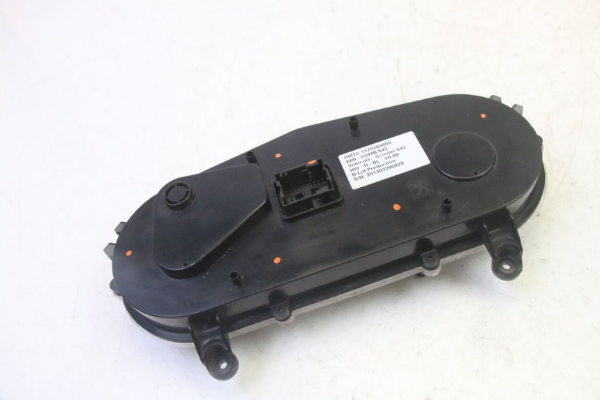 photo de VELOCIMETRO PEUGEOT SATELIS 125 (2013 - 2018) - Estado de la superficie y material