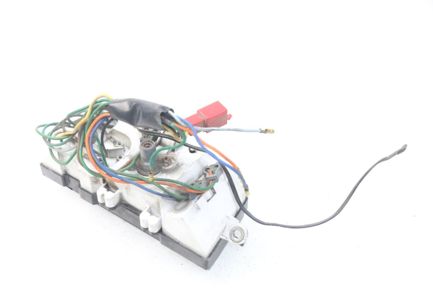 photo de VELOCIMETRO PEUGEOT SC 50 (1988 - 1992) - Primer plano técnico