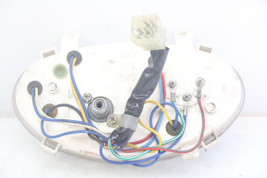 photo de CUENTA KILÓMETROS APRILIA SCARABEO 100 (2003 - 2012) - Detalle de la pieza