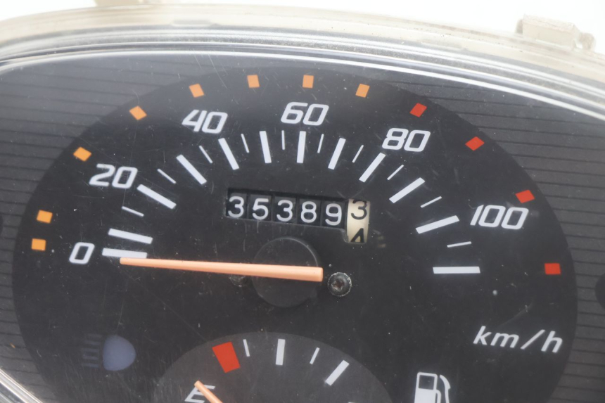 photo de CUENTA KILÓMETROS HONDA SCV LEAD 100 (2003 - 2007) - Detalle de la pieza