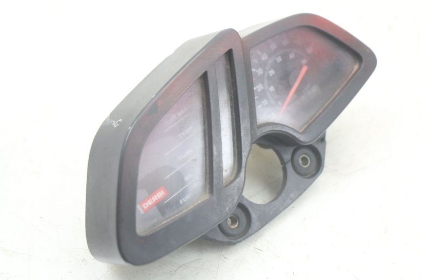 photo de CUENTA KILÓMETROS DERBI SENDA SM X-TREME 50 (2006 - 2010) - Otra perspectiva