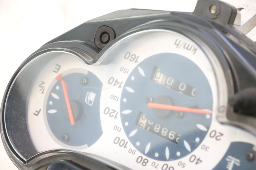 photo de VELOCIMETRO HONDA SH 125 (2001 - 2003) - Zoom sobre los componentes