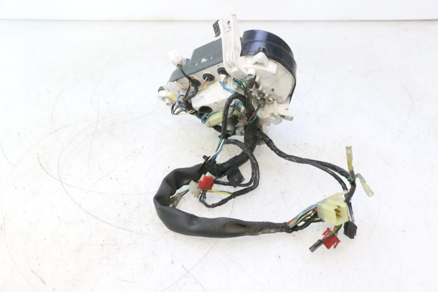 photo de VELOCIMETRO HONDA SH 125 (2001 - 2003) - Detalles de los puntos de fijación