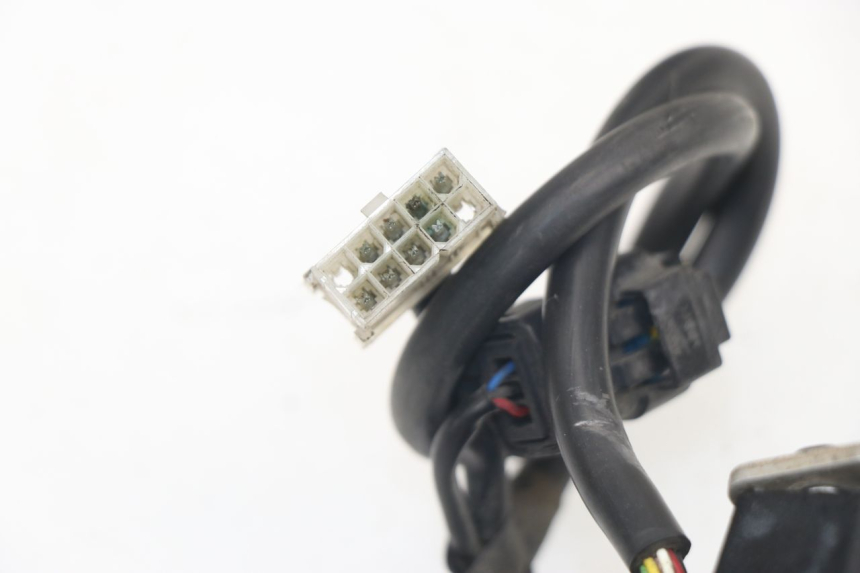 photo de VELOCIMETRO PEUGEOT SPEEDFIGHT 2 AC 50 (2000 - 2009) - Detalles de los puntos de fijación