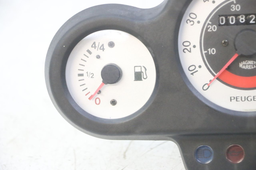 photo de VELOCIMETRO PEUGEOT SPEEDFIGHT 2 LC 50 (2000 - 2009) - Características distintivas