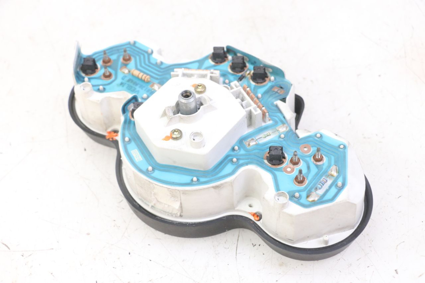 photo de VELOCIMETRO PEUGEOT SPEEDFIGHT 2 LC 50 (2000 - 2009) - Primer plano técnico