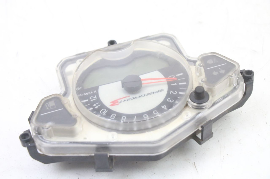 photo de VELOCIMETRO PEUGEOT SPEEDFIGHT 3 LC 2T 50 (2009 - 2015) - Detalles de los puntos de fijación