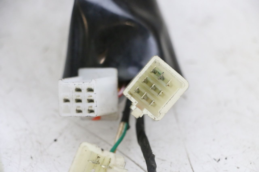 photo de VELOCIMETRO PEUGEOT SPEEDFIGHT 4 4T EFI 50 (2021 - 2025) - Detalle de la pieza