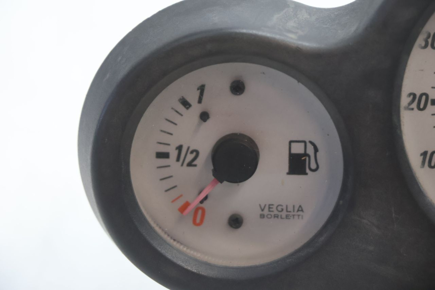 photo de CUENTA KILÓMETROS PEUGEOT SPEEDFIGHT LC 50 (1996 - 2002) - Detalle de la pieza
