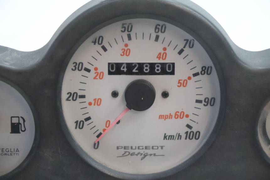photo de CUENTA KILÓMETROS PEUGEOT SPEEDFIGHT LC 50 (1996 - 2002) - Zoom estado de uso