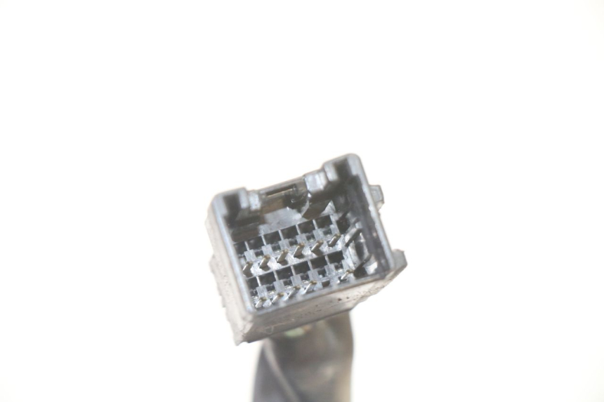 photo de VELOCIMETRO TRIUMPH SPRINT 900 (1995 - 1998) - Primer plano de alta resolución