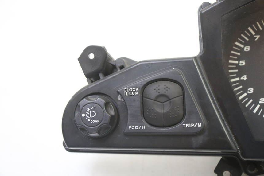 photo de VELOCIMETRO HONDA ST PAN EUROPEAN 1300 (2002 - 2013) - Detalle de la pieza