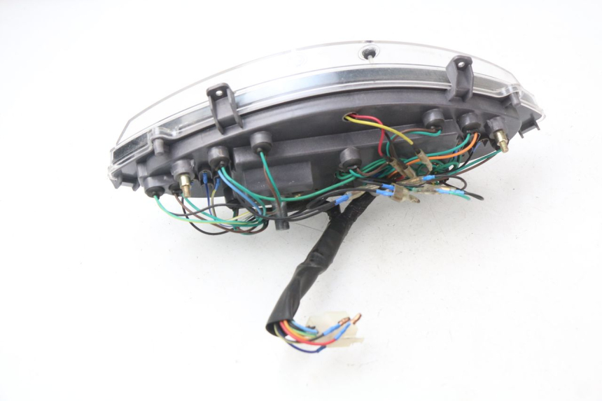 photo de VELOCIMETRO RAZZO STEED 125 (2012 - 2018) - Estado de la superficie y material