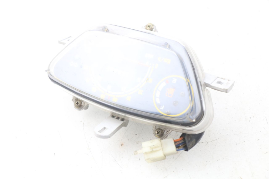 photo de VELOCIMETRO FYM STRADA 50 (2007 - 2014) - Detalle de la pieza