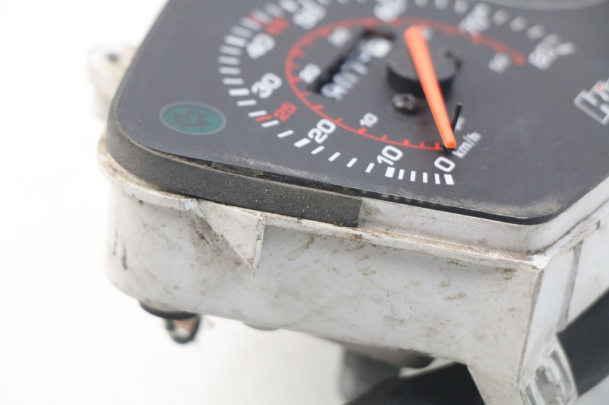 photo de VELOCIMETRO PEUGEOT STREETZONE 2T 50 (2014 - 2019) - Recambio usado revisado