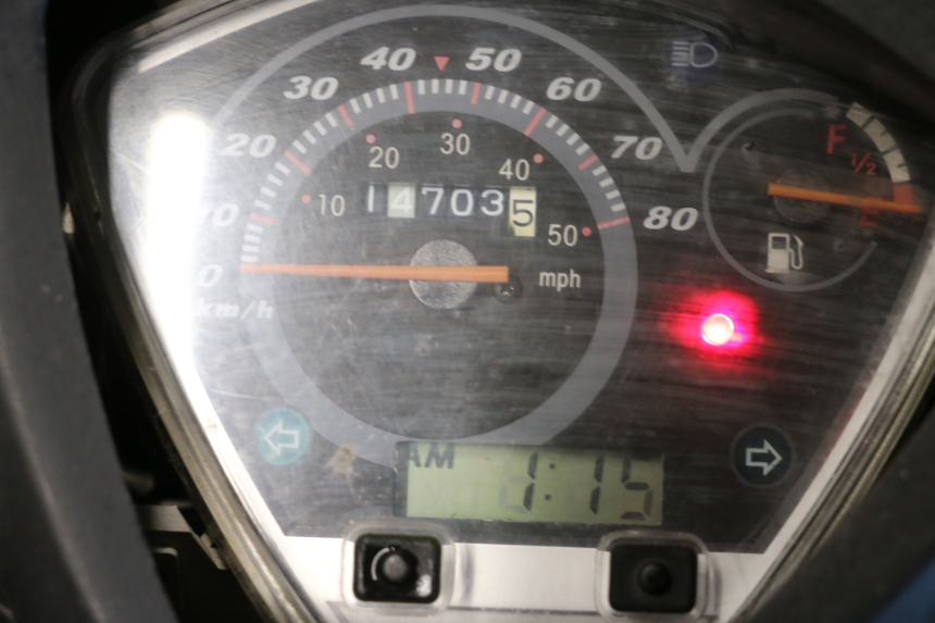 photo de VELOCIMETRO KYMCO SUPER 8 2T 50 (2007 - 2013) - Detalle de la pieza