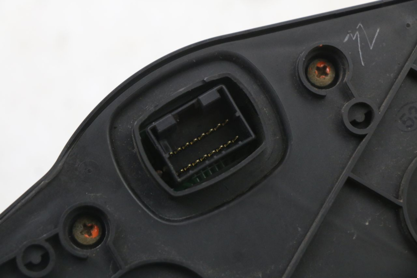 photo de VELOCIMETRO SUZUKI SV S 650 (1999 - 2002) - Detalles de los puntos de fijación