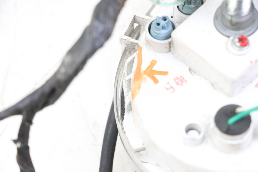 photo de CUENTA KILÓMETROS SYM FIDDLE 3 III 125 (2014 - 2020) - Otra perspectiva