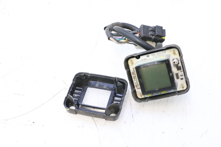 photo de CUENTA KILÓMETROS PEUGEOT TKR TREKKER FURIOUS 50 (2005 - 2014) - Características distintivas