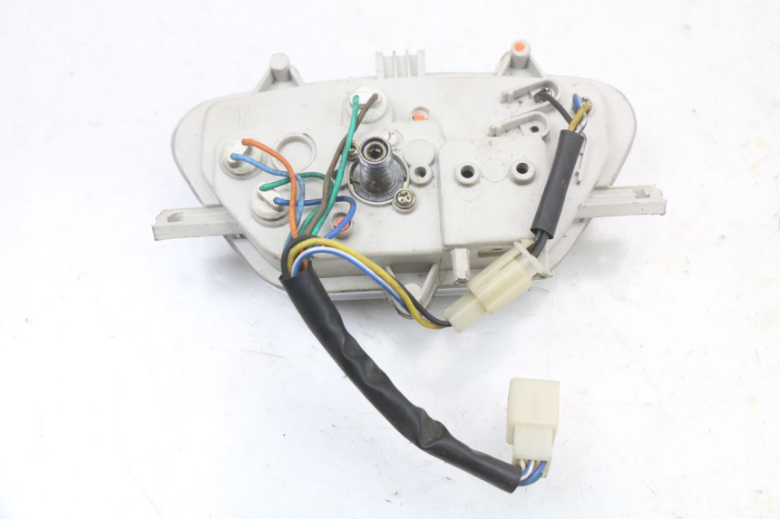 photo de VELOCIMETRO BAOTIAN TRAVEL SPIRIT 50 (2010 - 2012) - Detalles de los puntos de fijación