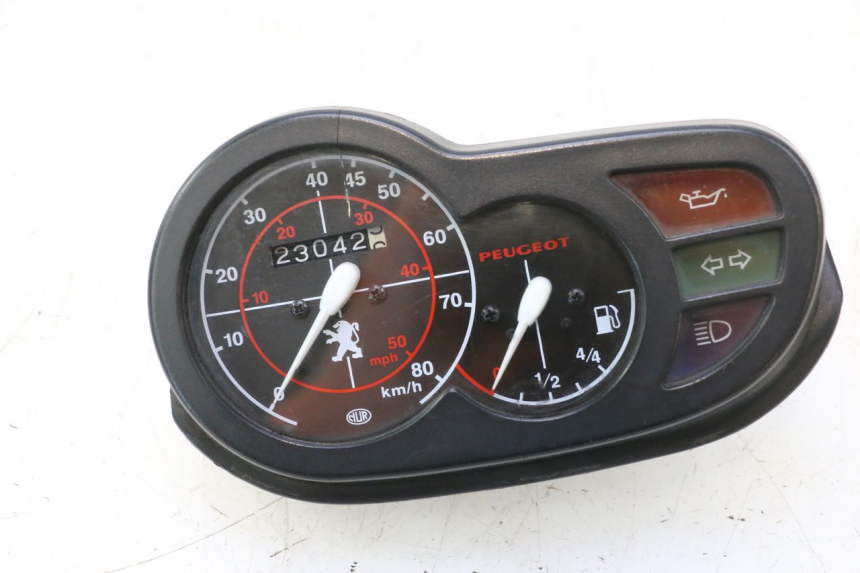 photo de VELOCIMETRO PEUGEOT TREKKER TKR 50 (2005 - 2014) - Vista principal