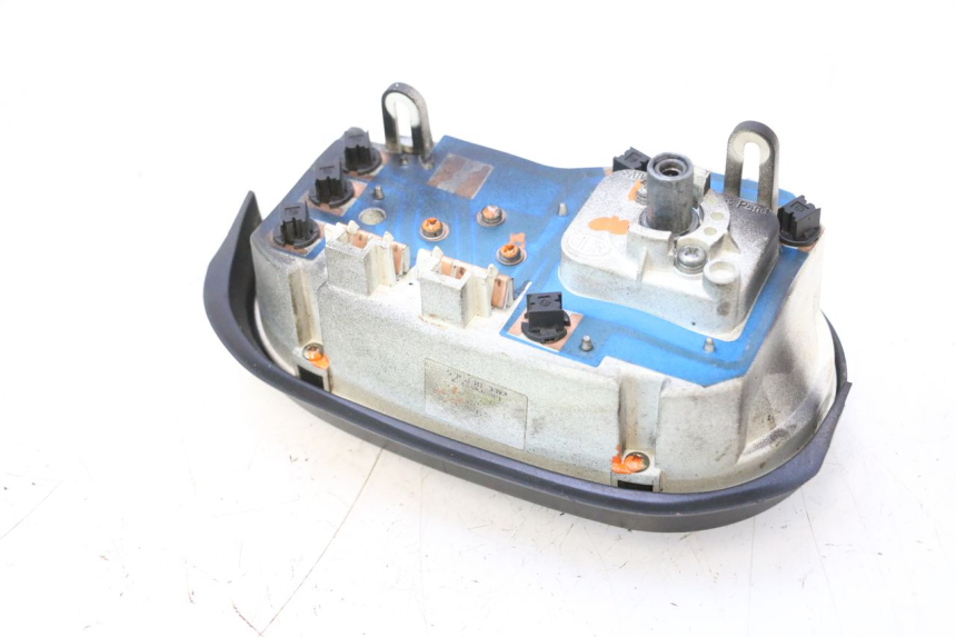 photo de VELOCIMETRO PEUGEOT TREKKER TKR 50 (2005 - 2014) - Estado de la superficie y material
