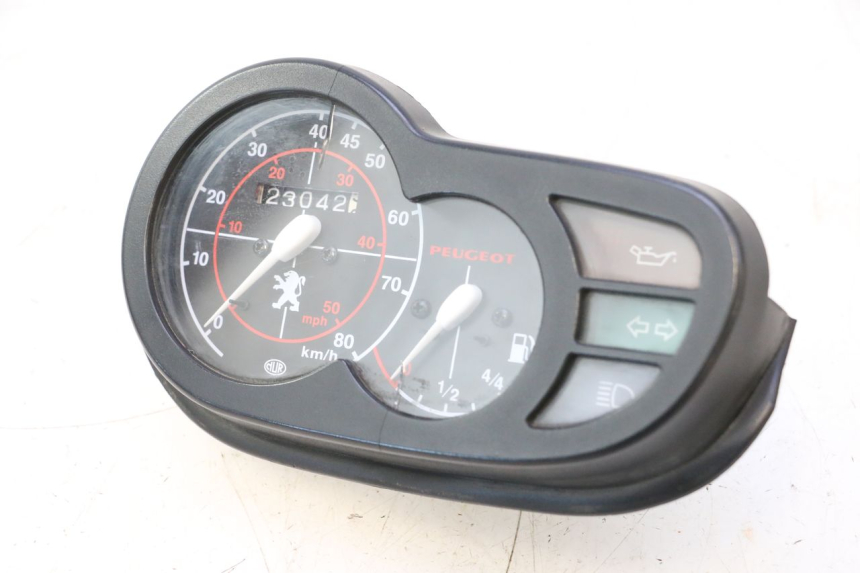 photo de VELOCIMETRO PEUGEOT TREKKER TKR 50 (2005 - 2014) - Marcados y referencias originales