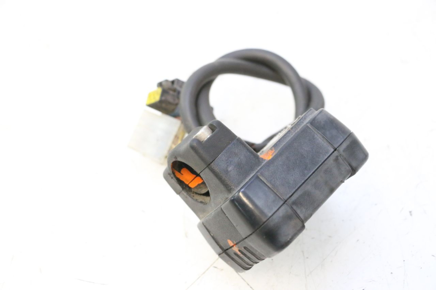photo de CUENTA KILÓMETROS PEUGEOT TREKKER 50 (1995 - 2004) - Detalle de la pieza