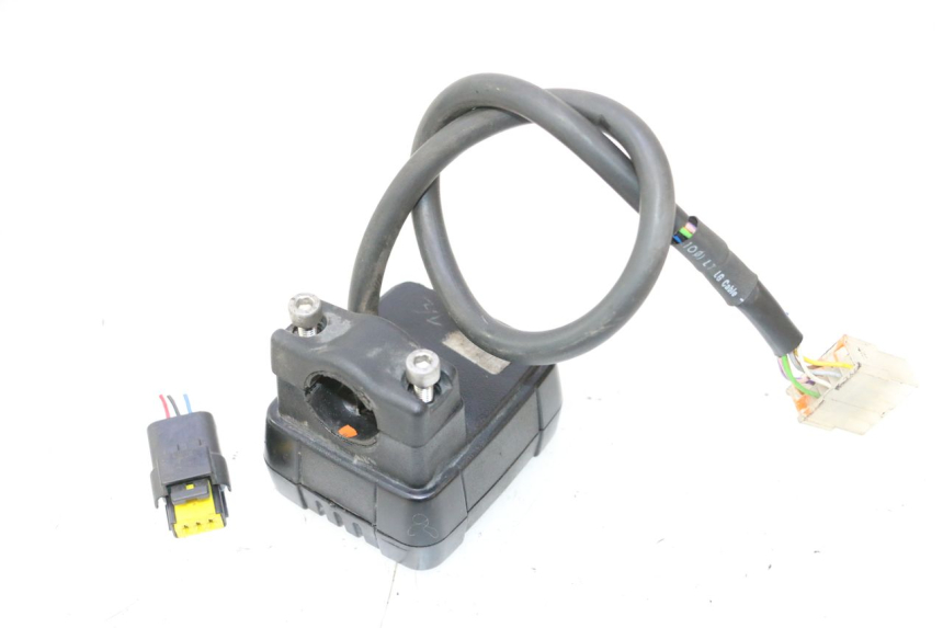 photo de CUENTA KILÓMETROS PEUGEOT TREKKER 50 (1995 - 2004) - Primer plano técnico