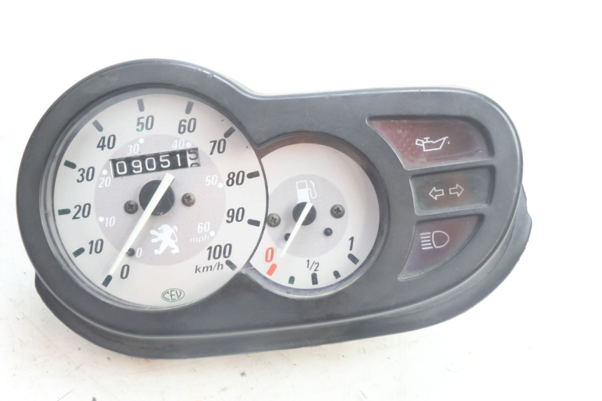 photo de CUENTA KILÓMETROS PEUGEOT TREKKER 50 (1995 - 2004) - Vista principal