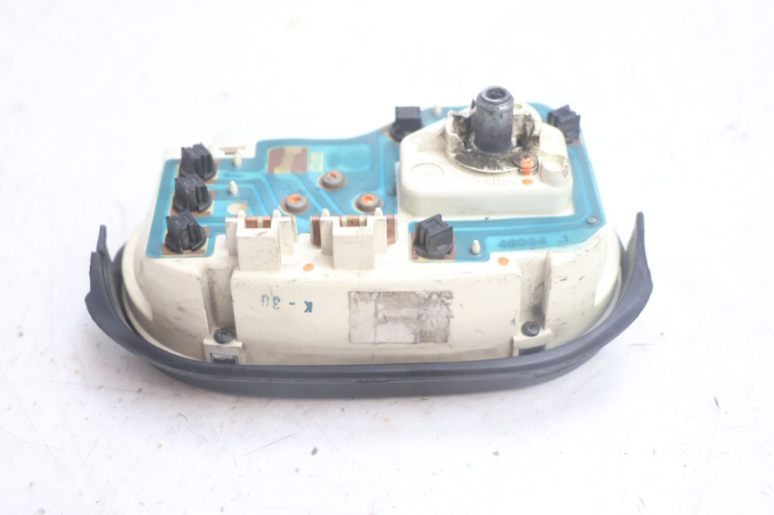 photo de CUENTA KILÓMETROS PEUGEOT TREKKER 50 (1995 - 2004) - Recambio usado revisado