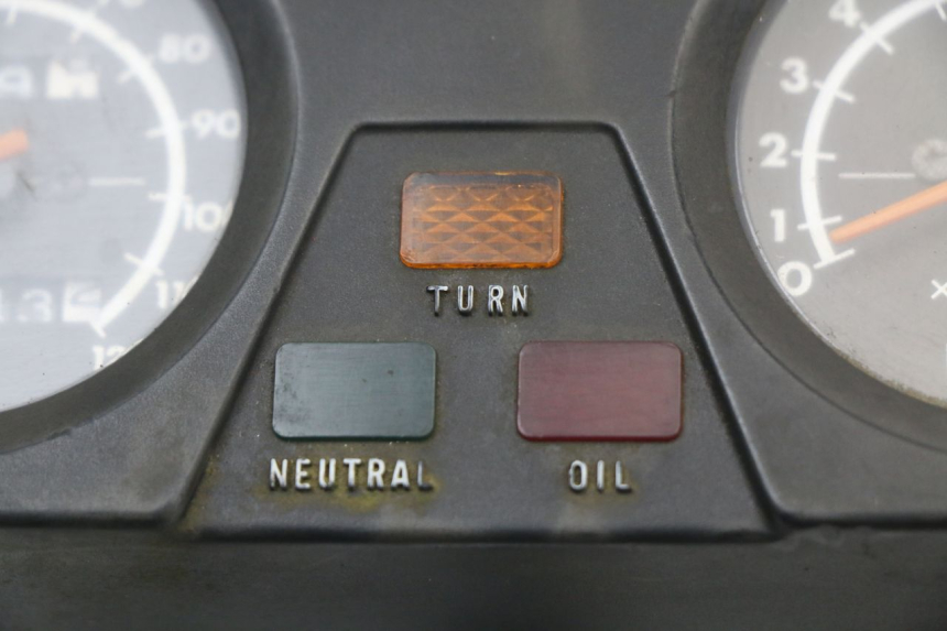 photo de VELOCIMETRO SUZUKI TS X 80 (1984 - 1988) - Primer plano técnico