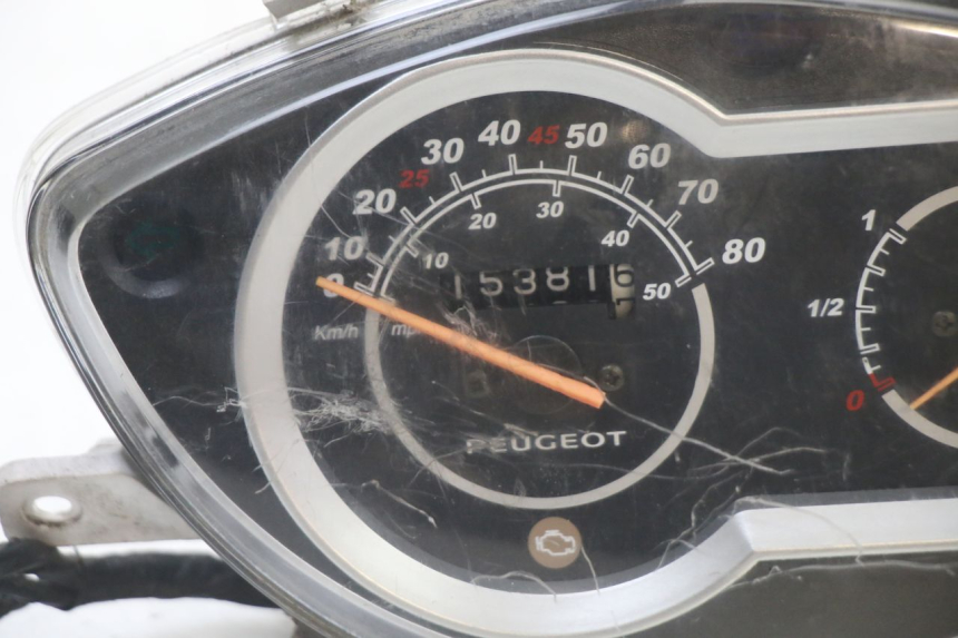 photo de VELOCIMETRO PEUGEOT TWEET PRO CARGO 50 (2018 - 2022) - Zoom estado de uso