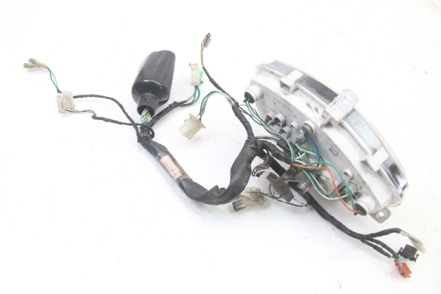 photo de VELOCIMETRO PEUGEOT TWEET PRO CARGO 50 (2018 - 2022) - Detalles de los puntos de fijación