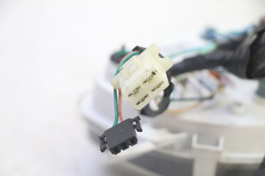 photo de VELOCIMETRO PEUGEOT TWEET PRO EFI 4T 50 (2021 - 2022) - Otra vista del artículo