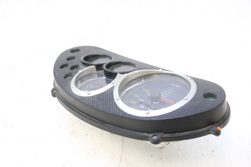 photo de VELOCIMETRO PIAGGIO TYPHOON 50 (2000 - 2009) - Otra vista del artículo