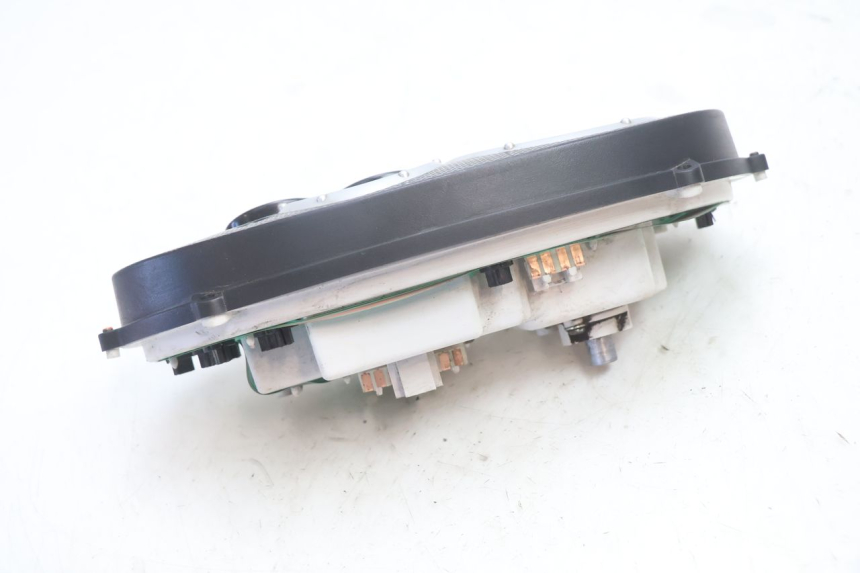 photo de VELOCIMETRO PIAGGIO TYPHOON 50 (2000 - 2009) - Primer plano técnico
