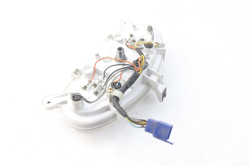 photo de VELOCIMETRO SUZUKI UC EPICURO 125 (1999 - 2003) - Primer plano técnico