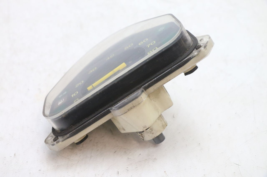 photo de VELOCIMETRO PIAGGIO VESPA PK FL 2T 50 (1990 - 1996) - Otra perspectiva
