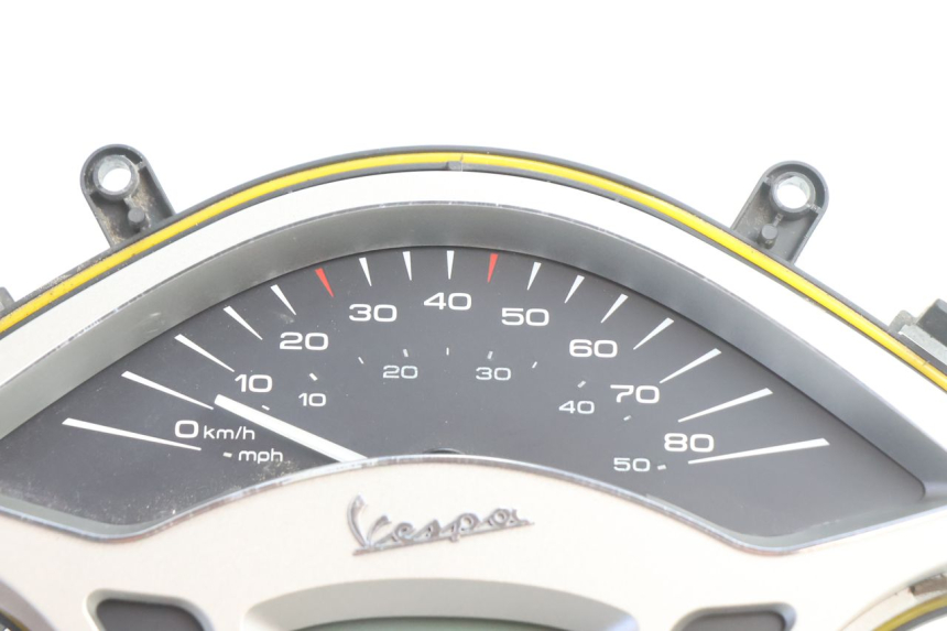 photo de VELOCIMETRO PIAGGIO VESPA PRIMAVERA 2T 50 (2013 - 2018) - Detalle de la pieza