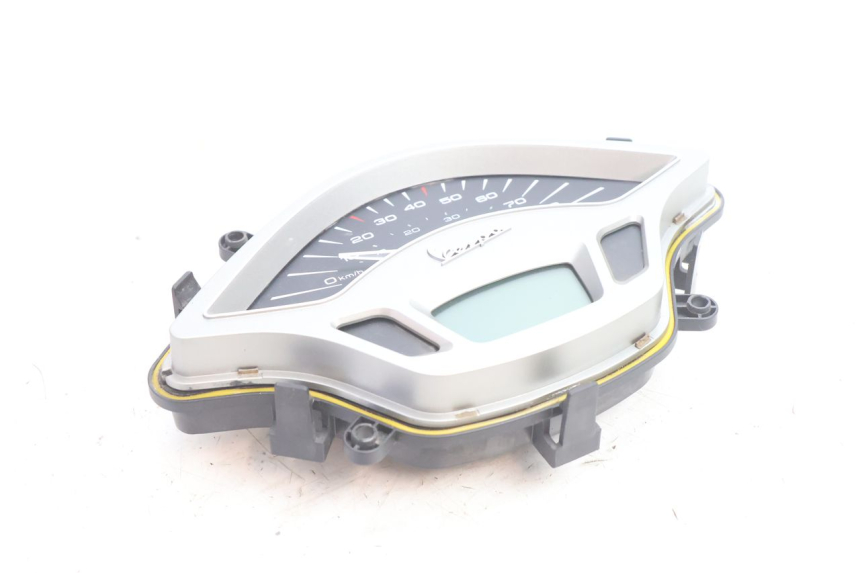 photo de VELOCIMETRO PIAGGIO VESPA PRIMAVERA 2T 50 (2013 - 2018) - Otra perspectiva