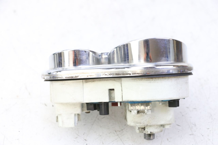 photo de CUENTA KILÓMETROS PIAGGIO VESPA S 2T 50 (2007 - 2014) - Primer plano de alta resolución