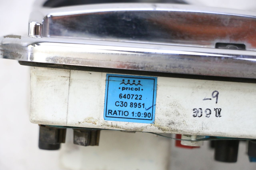 photo de CUENTA KILÓMETROS PIAGGIO VESPA S 2T 50 (2007 - 2014) - Otra perspectiva