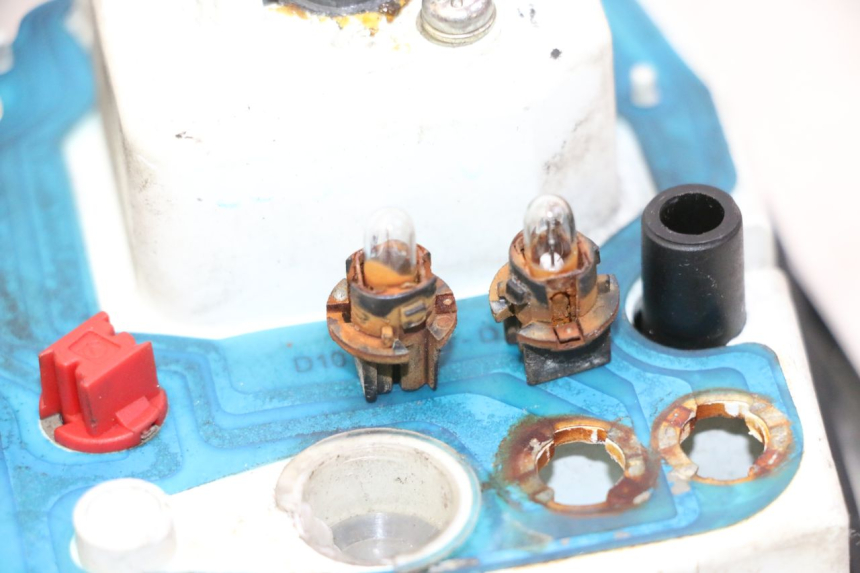 photo de CUENTA KILÓMETROS PIAGGIO VESPA S 2T 50 (2007 - 2014) - Primer plano técnico