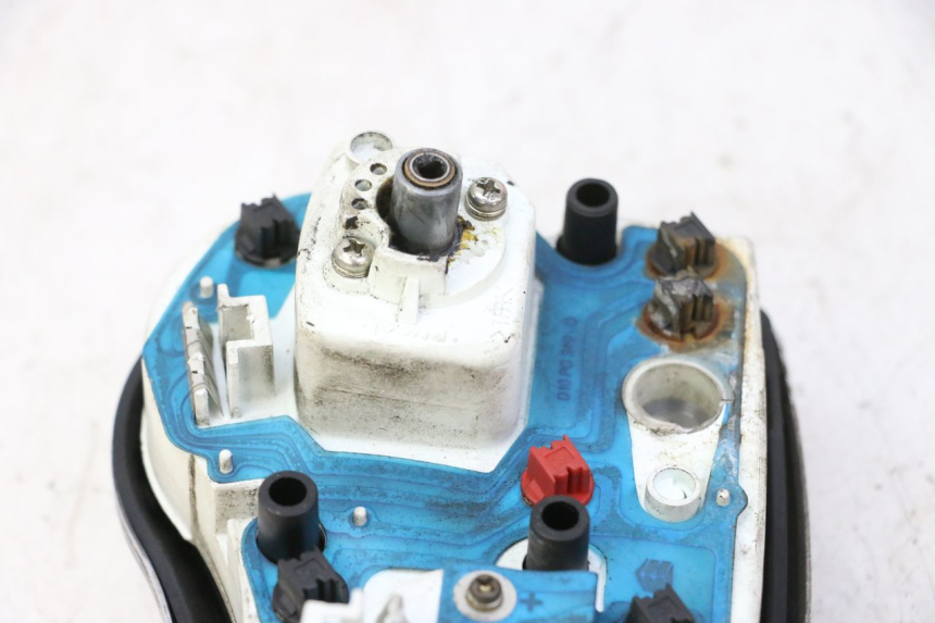 photo de CUENTA KILÓMETROS PIAGGIO VESPA S 2T 50 (2007 - 2014) - Estado de la superficie y material