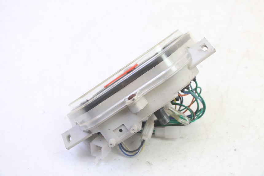 photo de VELOCIMETRO GTS VICI 4T 50 (2020 - 2025) - Otra perspectiva