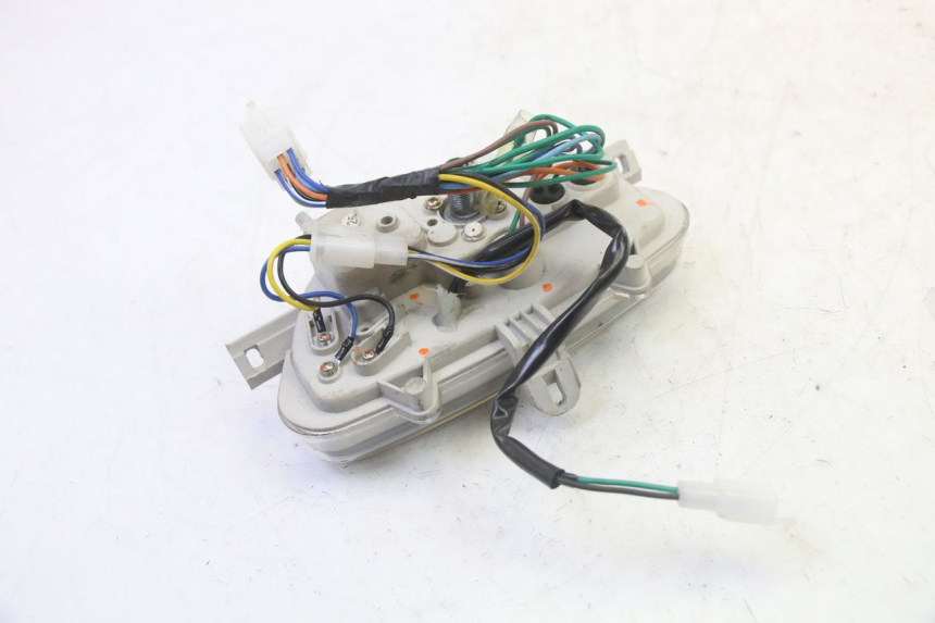 photo de VELOCIMETRO GTS VICI 4T 50 (2020 - 2025) - Detalles de los puntos de fijación