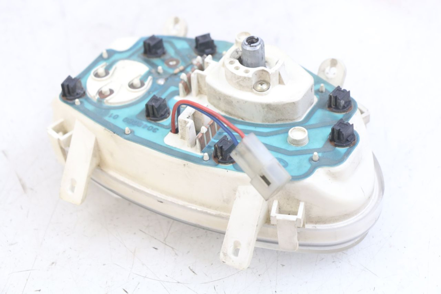 photo de CUENTA KILÓMETROS PEUGEOT VIVACITY 50 (2004 - 2009) - Otra perspectiva